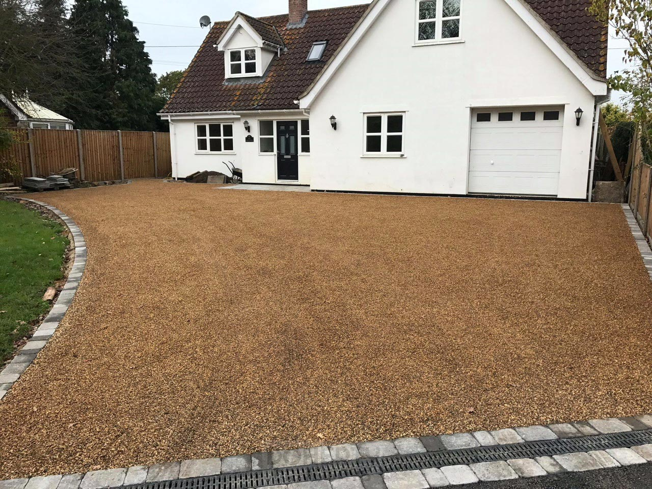 Tar and Chipping Driveways Limerick, Tar and Chip Driveway Installations